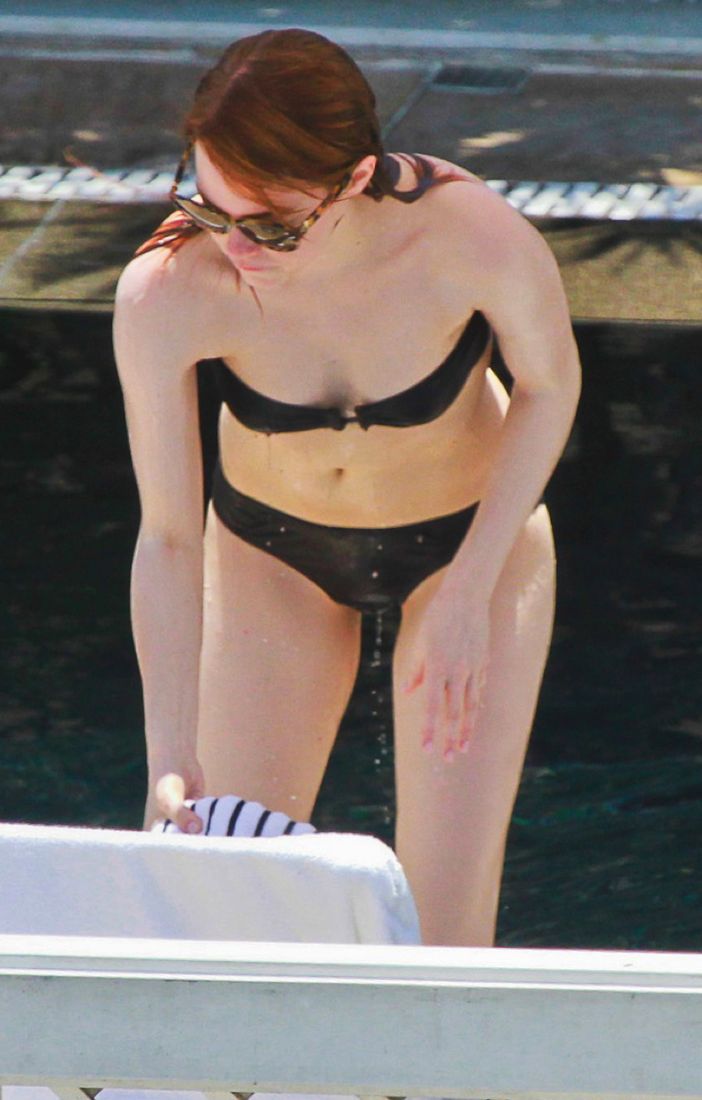 Nude leak stone emma Kate Mara